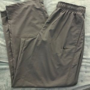 Men’s Nike dry fit athletic pants